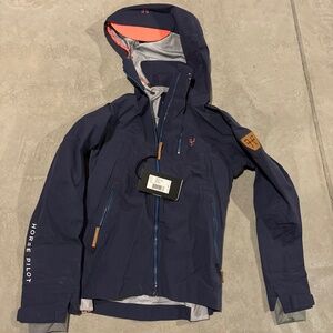 Horse pilot element jacket